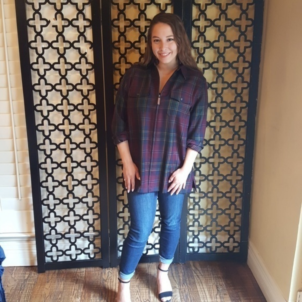 LAUREN RALPH LAUREN  ‎ BURGUNDY PLAID FRONT ZIP SHIRT  Large